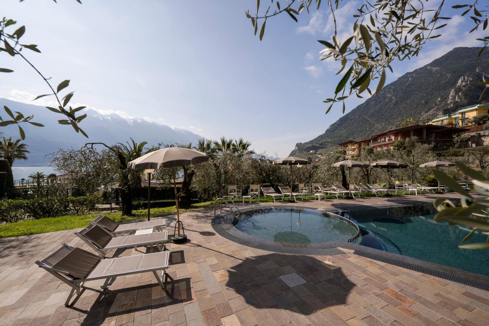Hotel Coste ลีโมเนซุลการ์ดา ภายนอก รูปภาพ