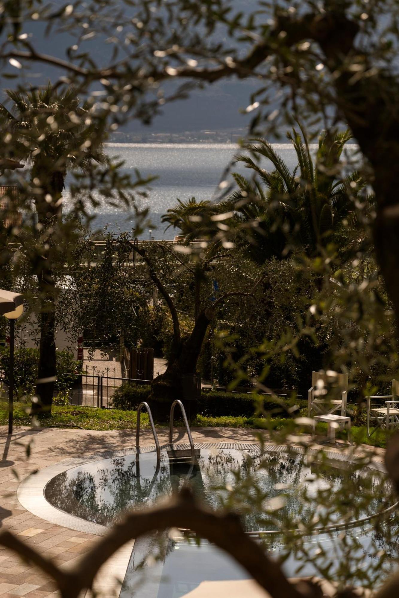 Hotel Coste ลีโมเนซุลการ์ดา ภายนอก รูปภาพ