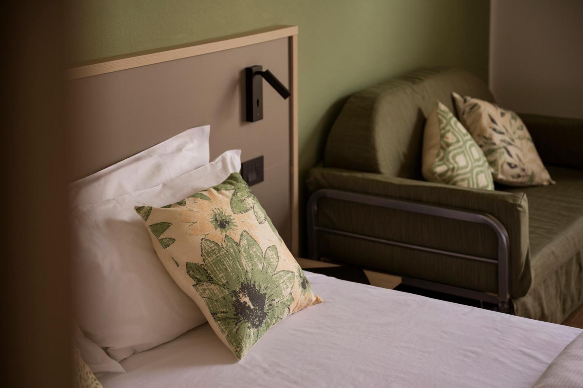 Hotel Coste ลีโมเนซุลการ์ดา ภายนอก รูปภาพ