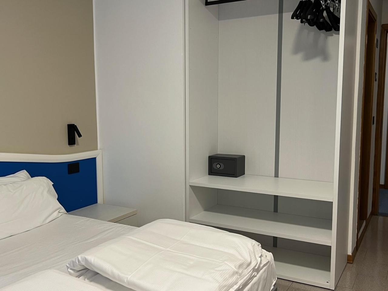 Hotel Coste ลีโมเนซุลการ์ดา ภายนอก รูปภาพ
