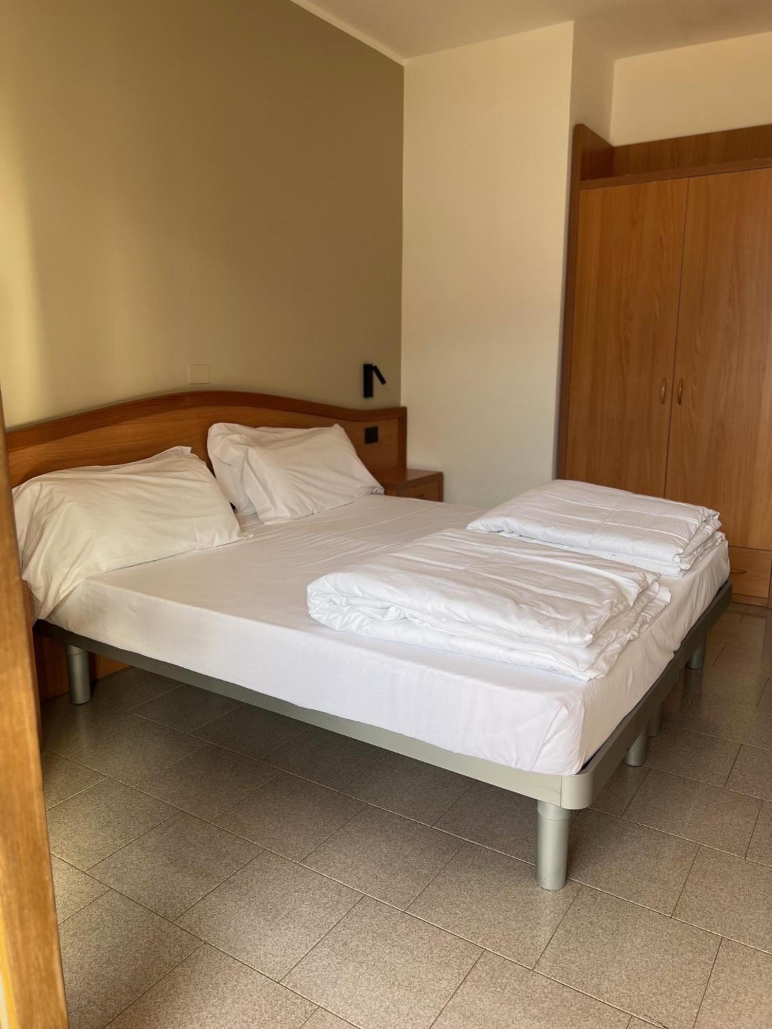 Hotel Coste ลีโมเนซุลการ์ดา ภายนอก รูปภาพ